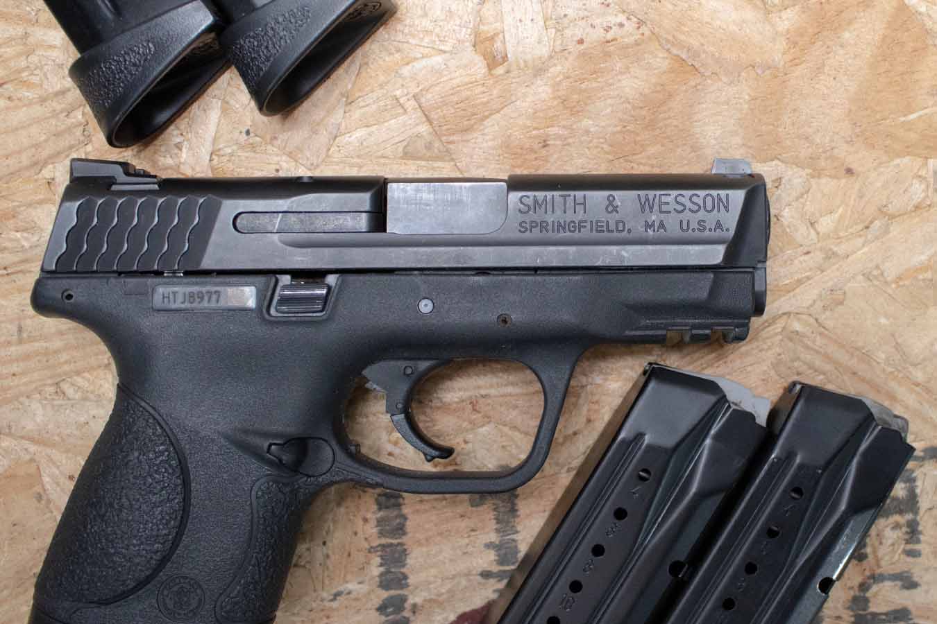 SMITH AND WESSON M&P9 Compact 9mm Police Trade-in Pistols with Magazine Disconnect (Fair Condition)